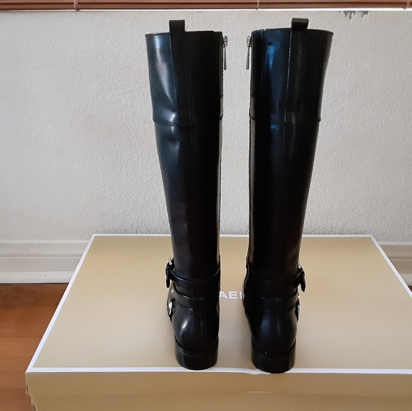 Michael Kors - Picture 3 of 5